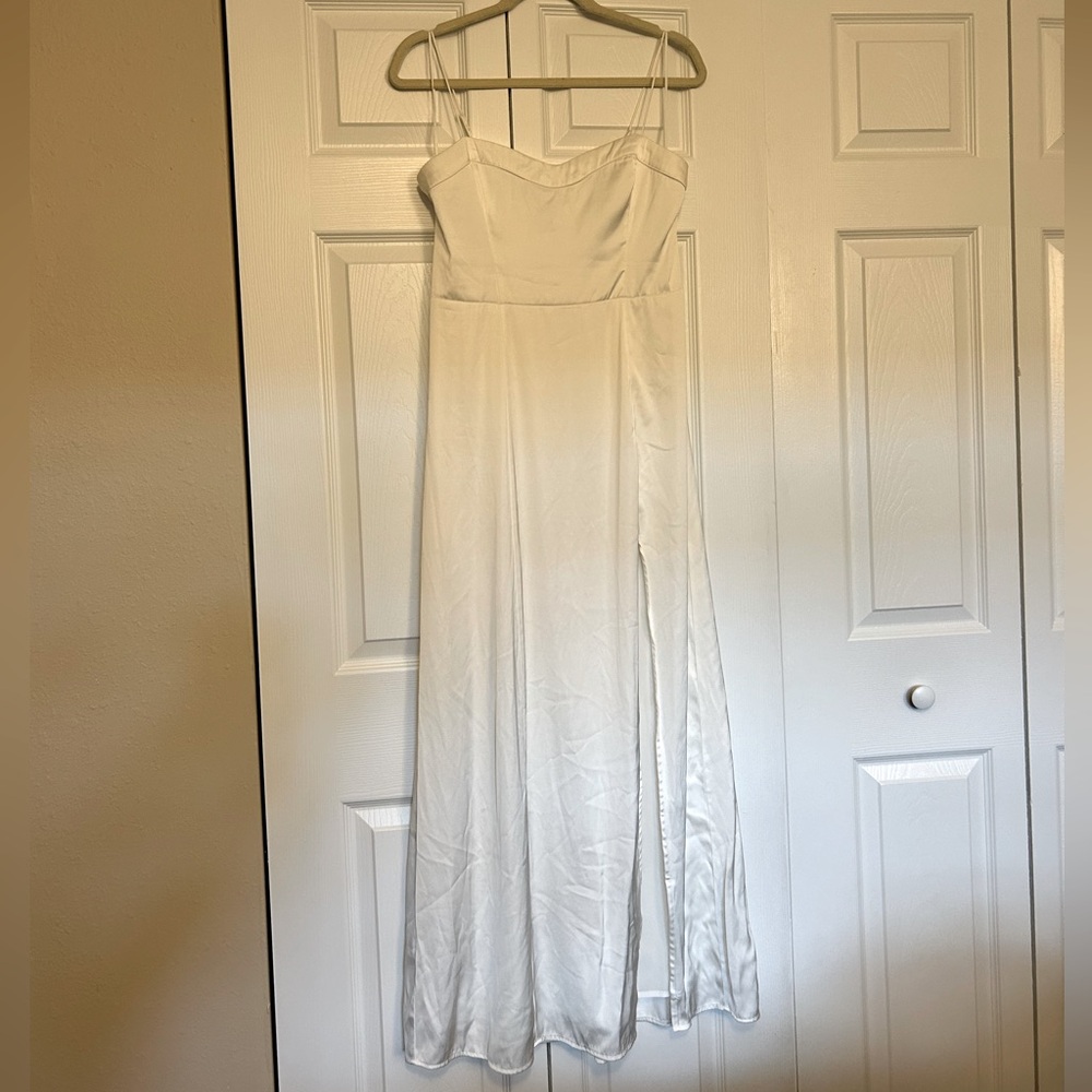Abercrombie & Fitch White floor length with slit Dress Size Medium